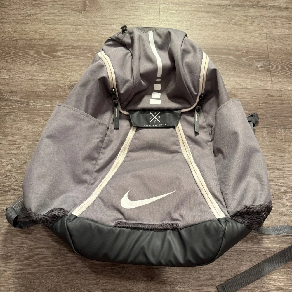Nike Hoops Elite Max Air Team 2.0 Backpack Gray Quad Zip Basketball Bag Outdoor